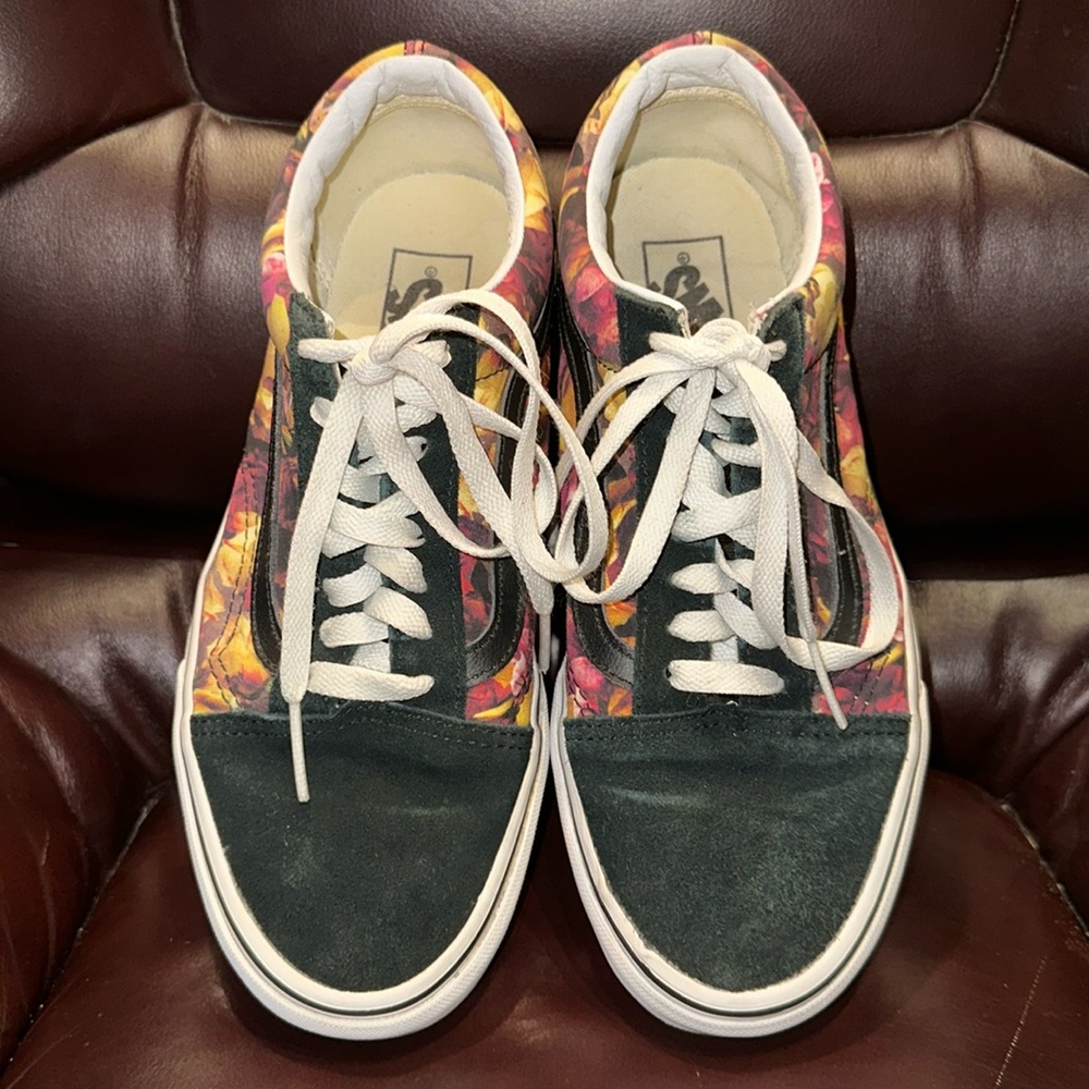 Vans Old Skool Floral & Stripe Shoes - Picture 3 of 15